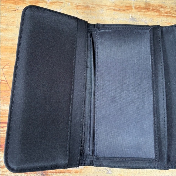 New University of Kentucky Wildcats Game Day Outfitters Black Ladies Wallet - Picture 6 of 7